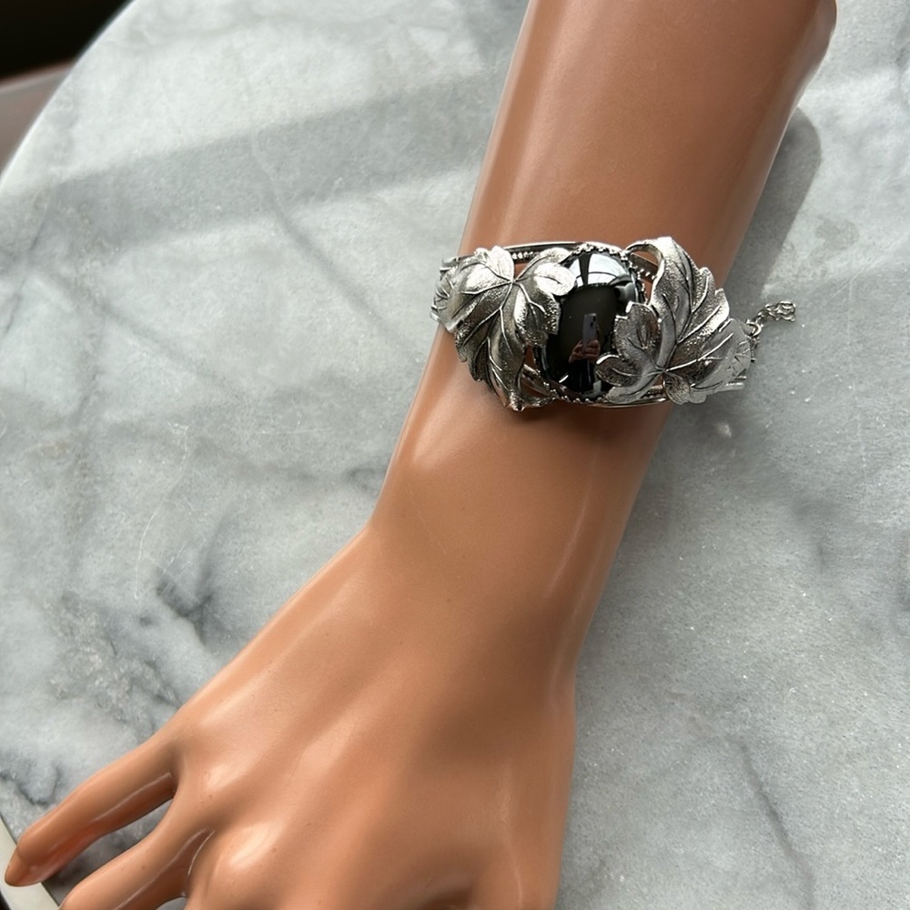 Whiting and Davis vintage silver plated hinged bracelet hematite cabochon stone - Picture 4 of 15